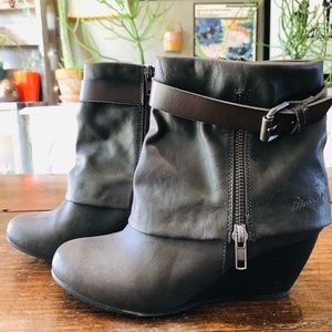 BLOWFISH EUC Slouchy Style Wedge Booties